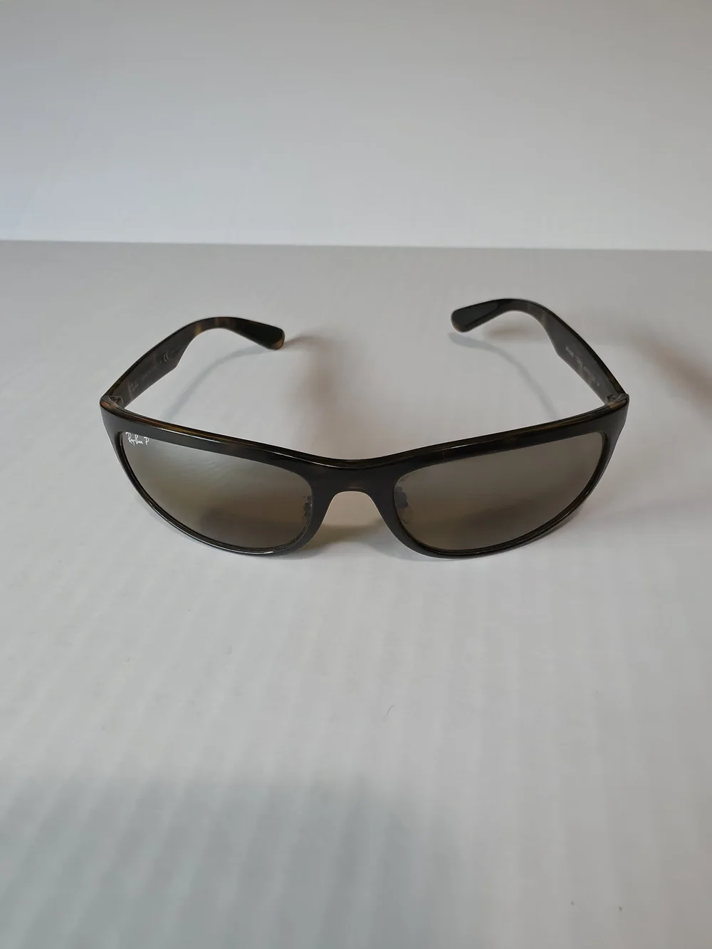 RAY BAN RB4265 710/A2 62 19 BROWN POLARIZED WRAP SUNGLASSES